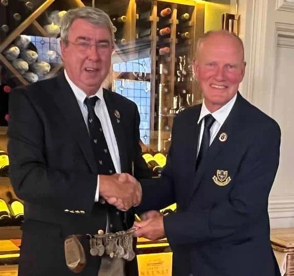 County President hosts guests at glorious Hoylake