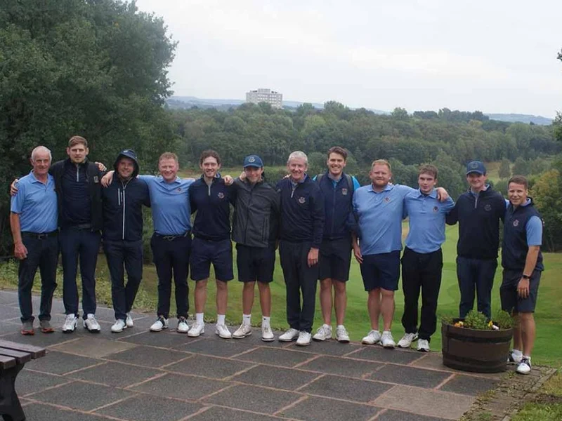 Damp end to season for men’s team