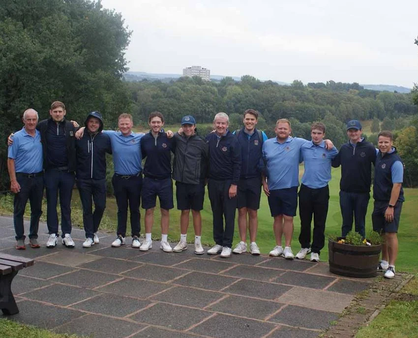 Damp end to season for men’s team